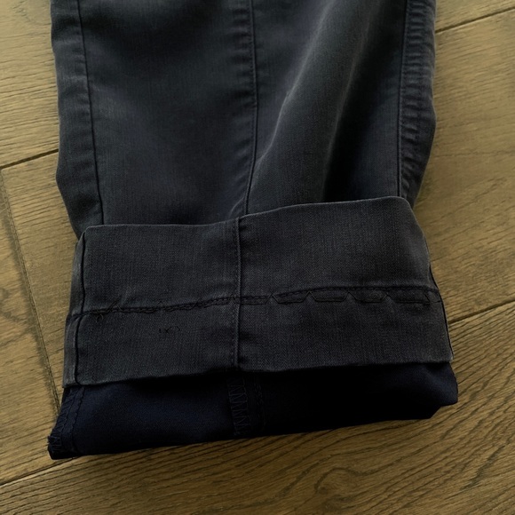 💝 Mediclo Tree Edition Navy Scrub set Sal top Jura bottom XXS - Picture 6 of 7